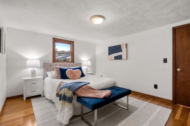 33 Heather Drive, Norwood, MA 02062
