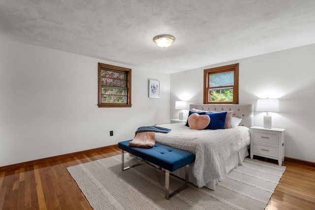 33 Heather Drive, Norwood, MA 02062