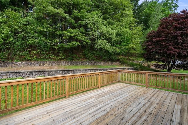 33 Heather Drive, Norwood, MA 02062