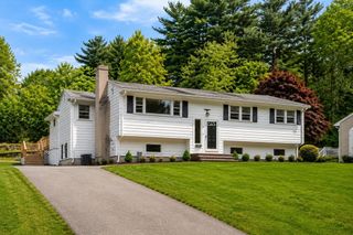 33 Heather Drive, Norwood, MA 02062