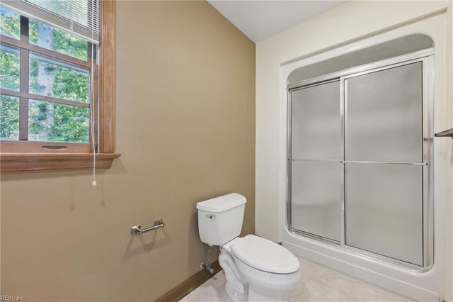 5500 Nuthatch DR, Williamsburg, VA 23185