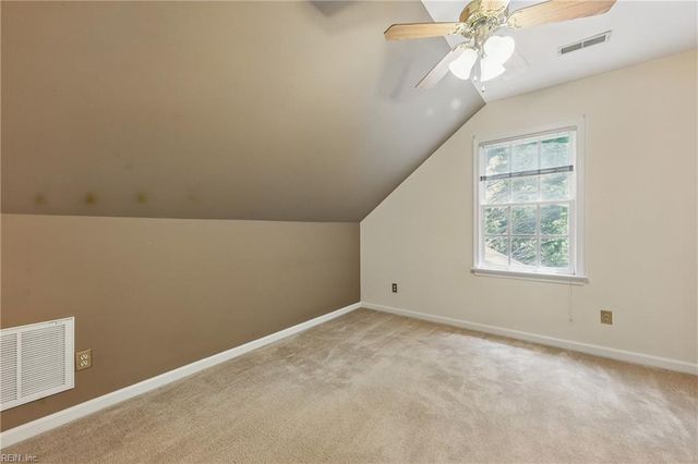5500 Nuthatch DR, Williamsburg, VA 23185