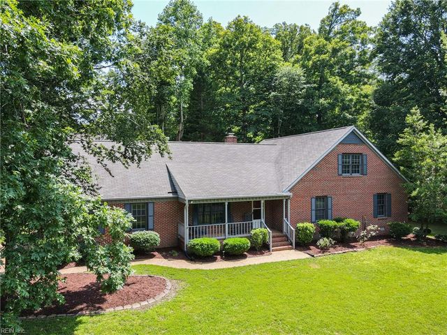 5500 Nuthatch DR, Williamsburg, VA 23185
