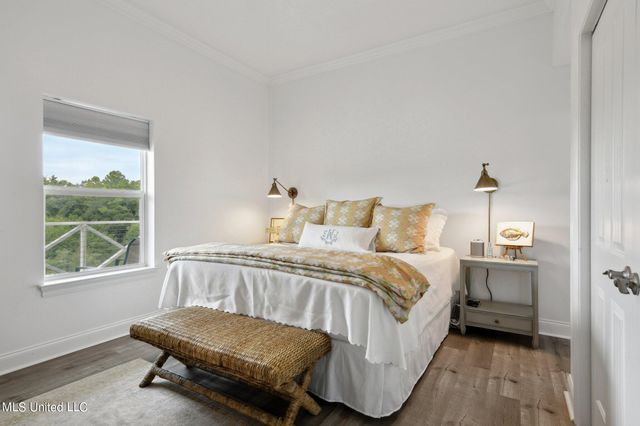 218 S Beach Boulevard, Waveland, MS 39576