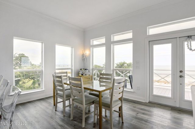 218 S Beach Boulevard, Waveland, MS 39576