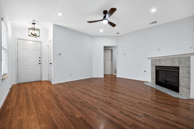 1502 Mcdowell BND, Leander, TX 78641