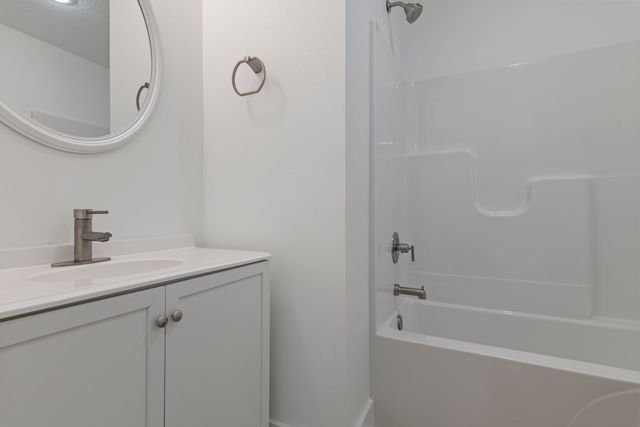 1114 S Hillcrest Avenue, Springfield, MO 65802