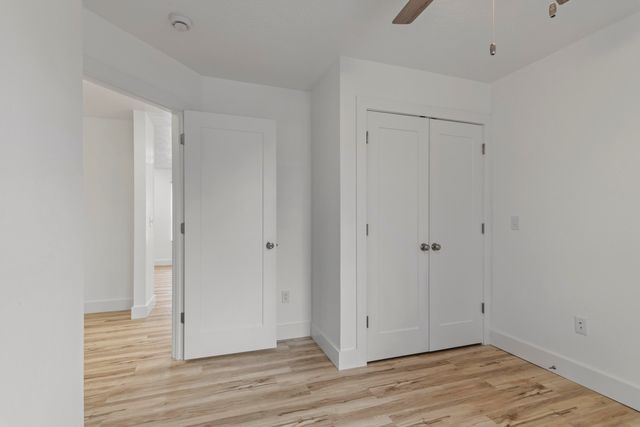 1114 S Hillcrest Avenue, Springfield, MO 65802