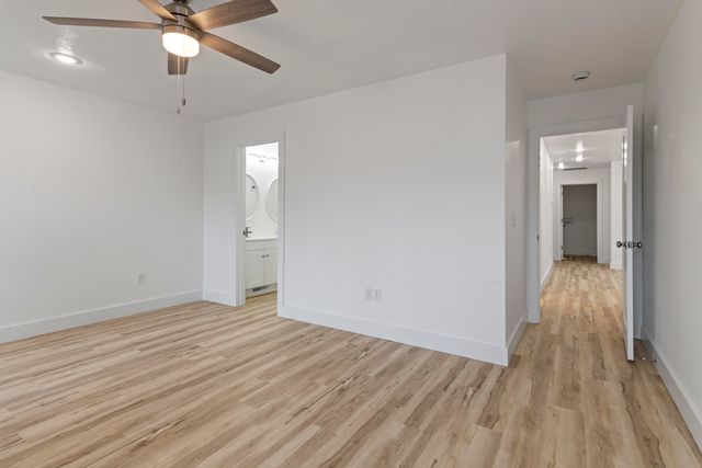 1114 S Hillcrest Avenue, Springfield, MO 65802