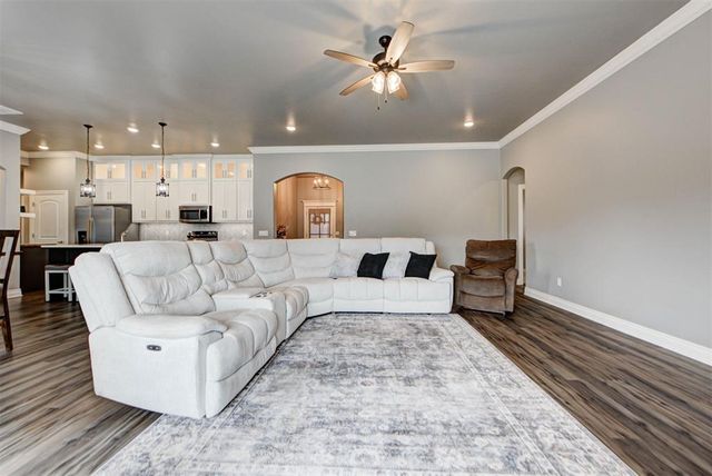 29937 Jade Street, Cashion, OK 73016