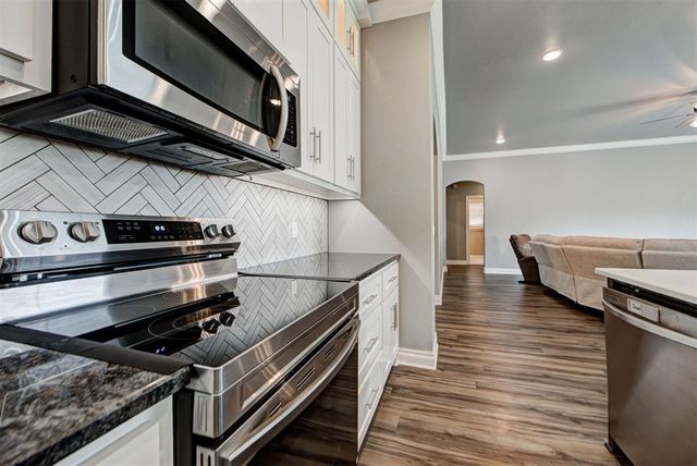 29937 Jade Street, Cashion, OK 73016
