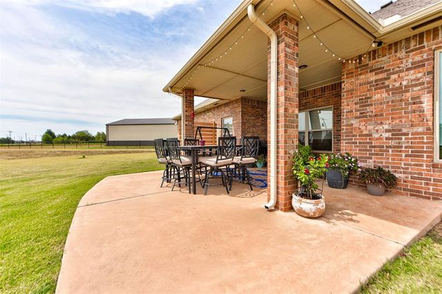 29937 Jade Street, Cashion, OK 73016