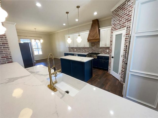 4221 Darril Road, Edmond, OK 73025