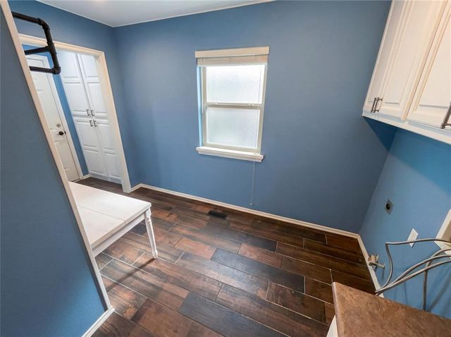 4221 Darril Road, Edmond, OK 73025