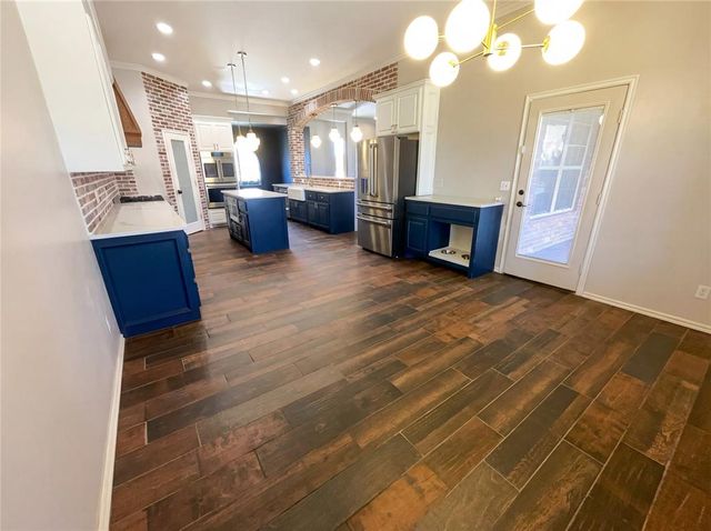 4221 Darril Road, Edmond, OK 73025