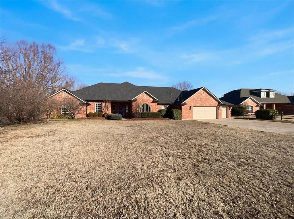4221 Darril Road, Edmond, OK 73025
