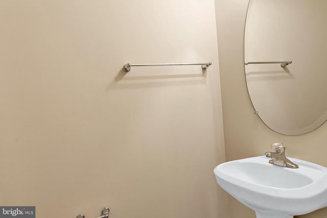 287 LACKAWANNA LN, Falling Waters, WV 25419