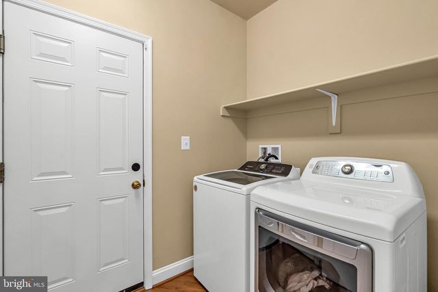 287 LACKAWANNA LN, Falling Waters, WV 25419