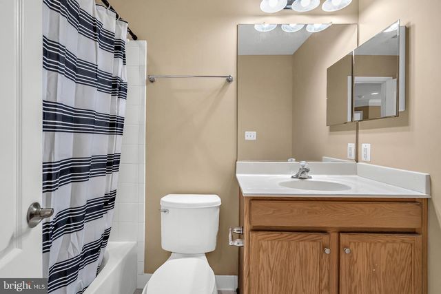 287 LACKAWANNA LN, Falling Waters, WV 25419