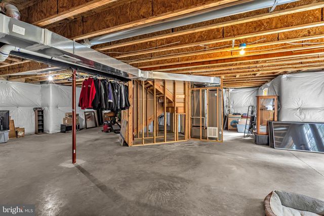 287 LACKAWANNA LN, Falling Waters, WV 25419