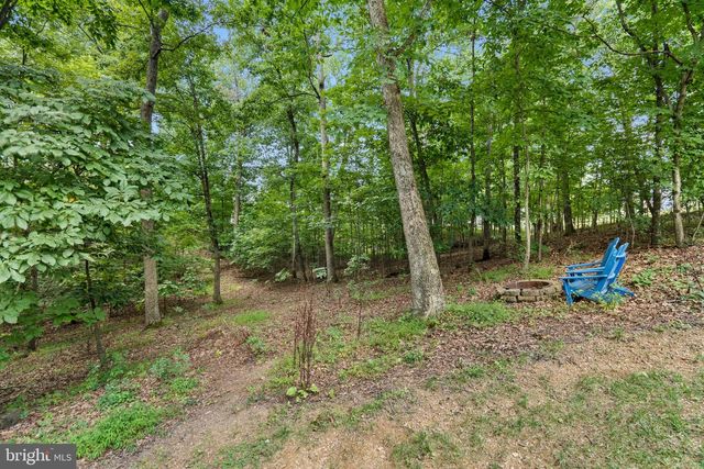 287 LACKAWANNA LN, Falling Waters, WV 25419