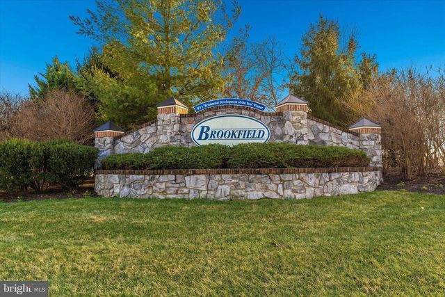 287 LACKAWANNA LN, Falling Waters, WV 25419