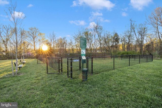 287 LACKAWANNA LN, Falling Waters, WV 25419