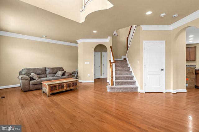 287 LACKAWANNA LN, Falling Waters, WV 25419