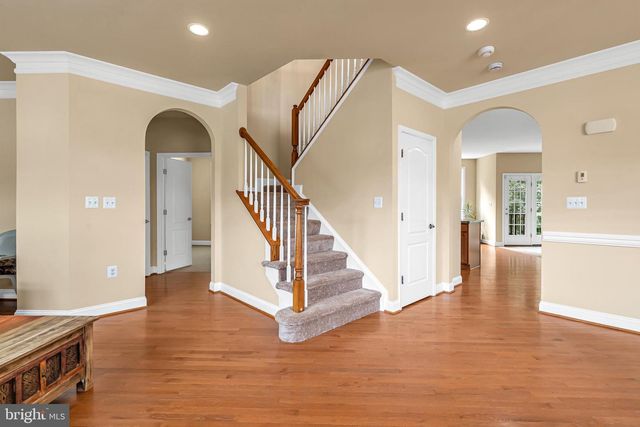 287 LACKAWANNA LN, Falling Waters, WV 25419