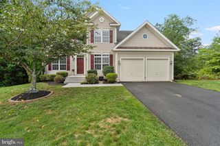 287 LACKAWANNA LN, Falling Waters, WV 25419