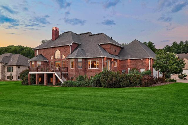 3312 Augusta Lane, Onalaska, WI 54650
