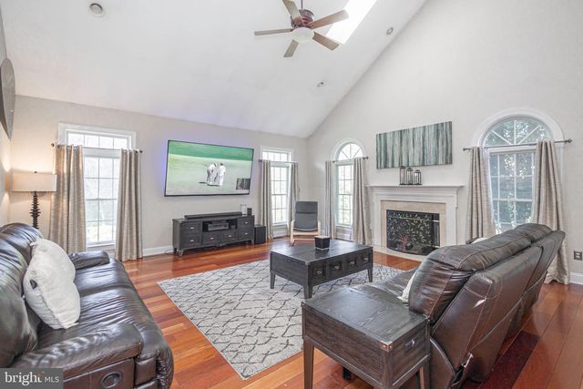 23 PROVIDENCE CT, Newtown, PA 18940
