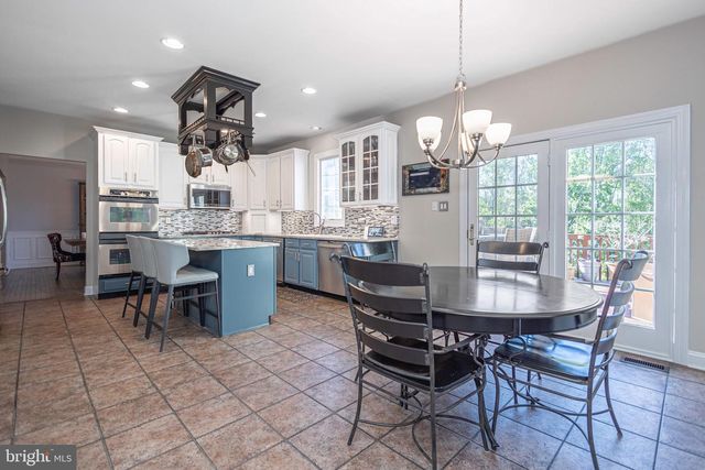23 PROVIDENCE CT, Newtown, PA 18940