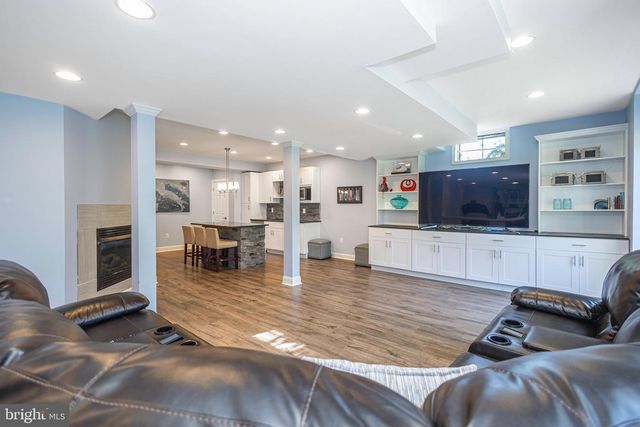23 PROVIDENCE CT, Newtown, PA 18940