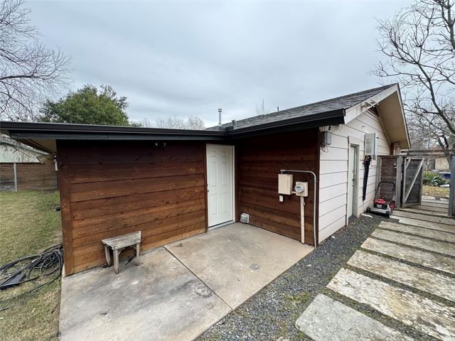 504 Westmorland DR, Austin, TX 78745