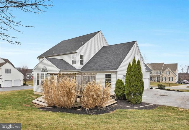 130 BRIDLE PATH LN, Coatesville, PA 19320