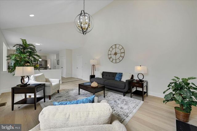 130 BRIDLE PATH LN, Coatesville, PA 19320