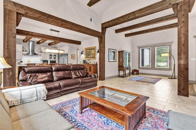 343 Grand View, Huntsville, TX 77340