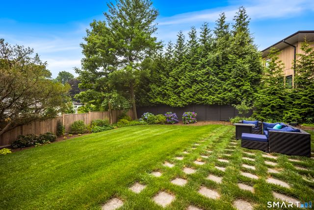 5 Drumlin Road, Westport, CT 06880