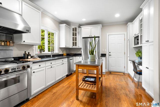 5 Drumlin Road, Westport, CT 06880
