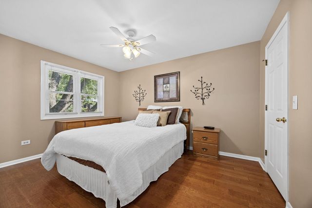 4431 Waubansie Lane, Lisle, IL 60532