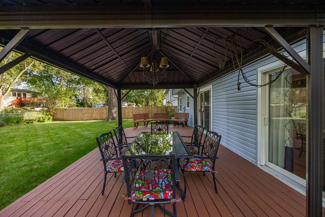 4431 Waubansie Lane, Lisle, IL 60532