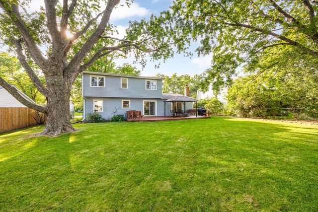 4431 Waubansie Lane, Lisle, IL 60532