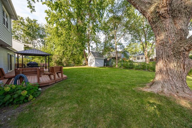 4431 Waubansie Lane, Lisle, IL 60532