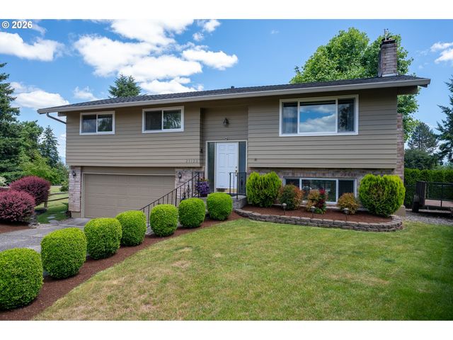 23120 Se NAOMI Ct, Damascus, OR 97089