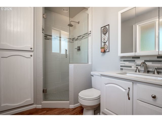 23120 Se NAOMI Ct, Damascus, OR 97089