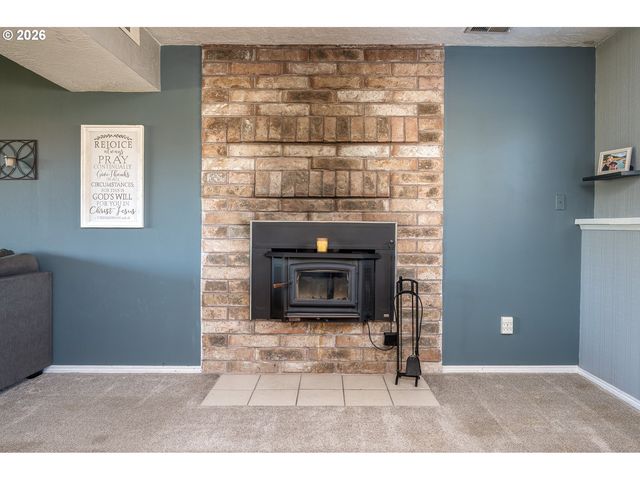 23120 Se NAOMI Ct, Damascus, OR 97089