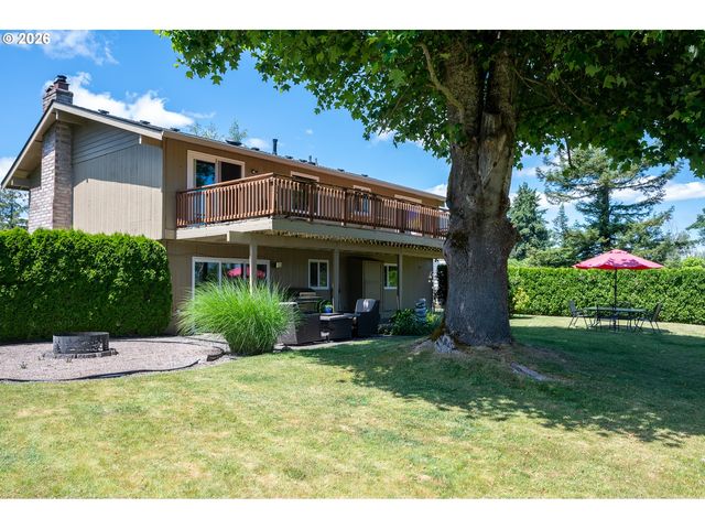 23120 Se NAOMI Ct, Damascus, OR 97089