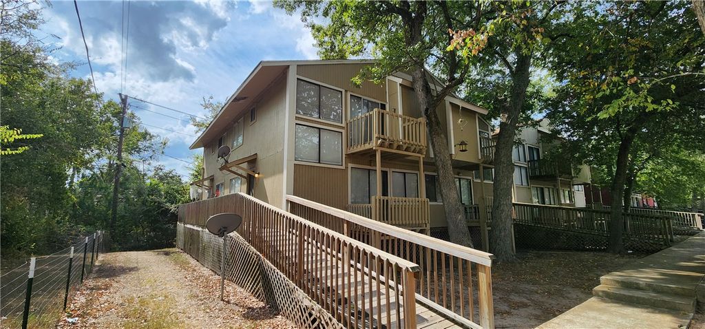 1216 & 1218 Holik Drive A-D, College Station, TX 77840 — photo 3