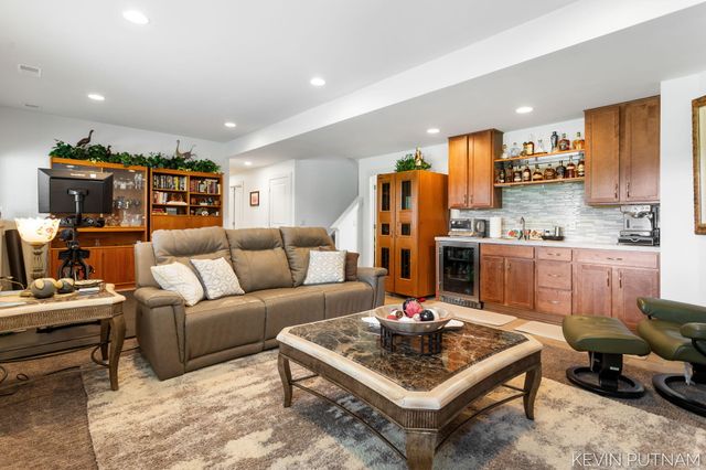 6515 134th Ave Avenue, Saugatuck Twp, MI 49453